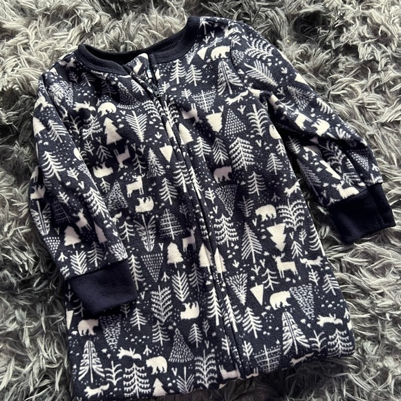 Old navy fleece sleep and play onesie - Picture 1 of 5